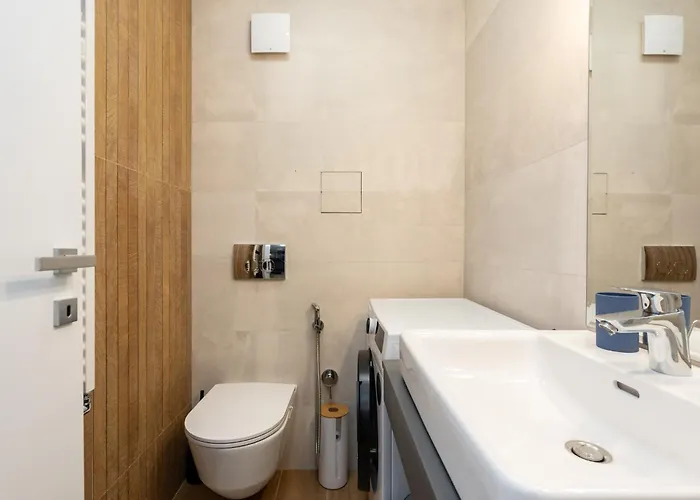 Apartament Central Nou Cu 2 Langa Piata Unirii